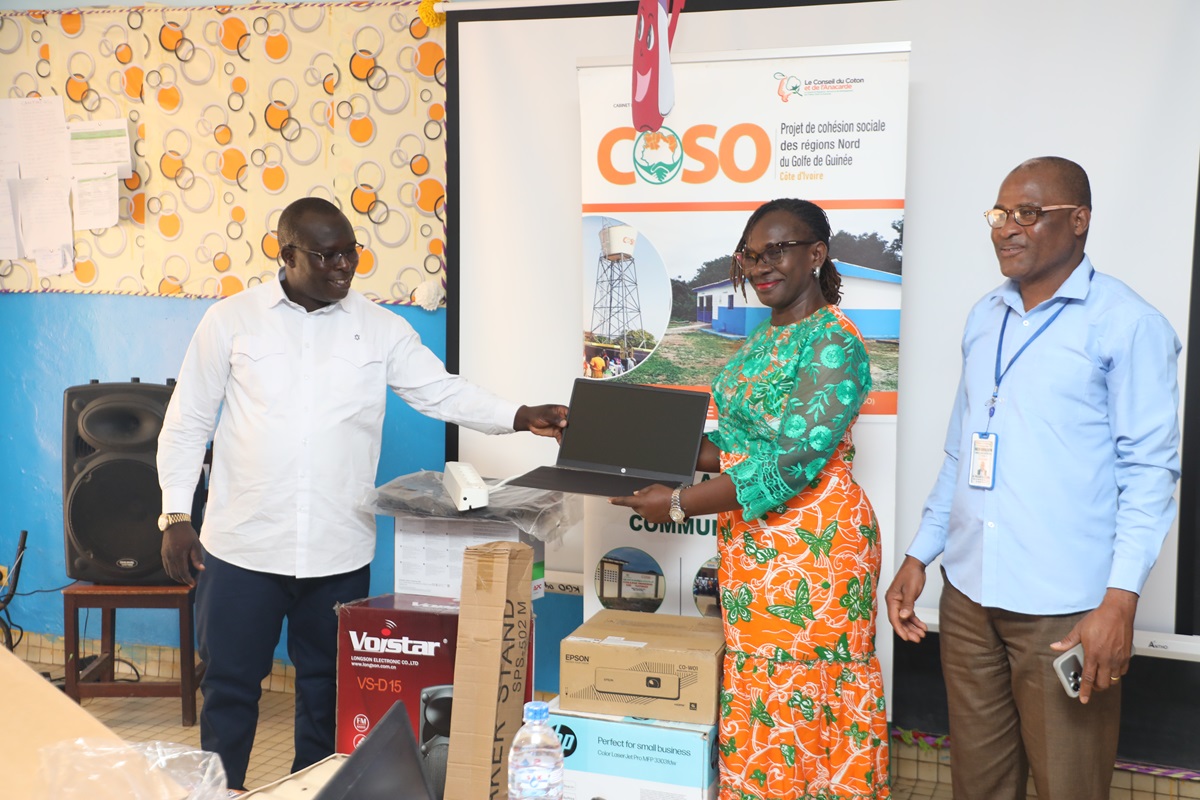 COHÉSION SOCIALE : TOURNÉE DE SENSIBILISATION ET REMISE DE MATÉRIELS INFORMATIQUES AUX PLATEFORMES DE PRISE EN CHARGE DES VBG