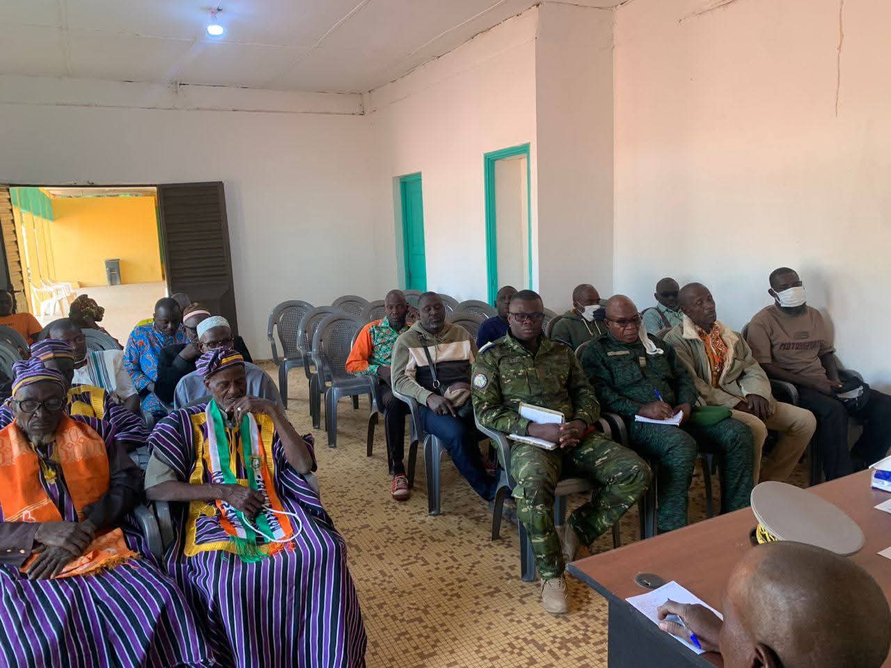 CÔTE D’IVOIRE /TIENKO : AUTORITÉS ET POPULATIONS MOBILISÉES CONTRE LES FEUX DE BROUSSE