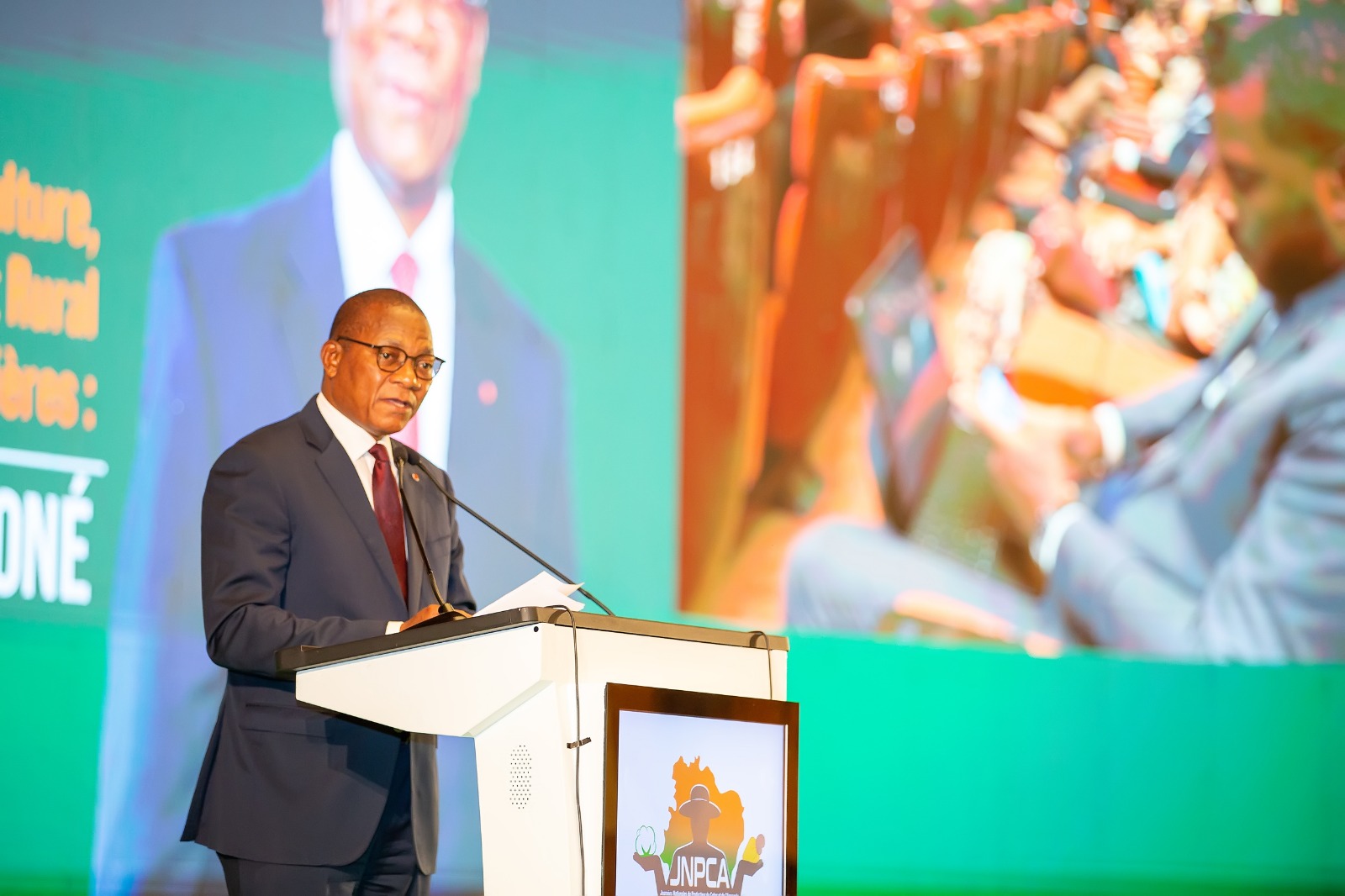 CÔTE D’IVOIRE – JNPCA-K 2026 : BRUNO NABAGNE KONÉ EXPLIQUE LA BAISSE DU PRIX BORD-CHAMP DE LA NOIX BRUTE DE CAJOU À 400 FCFA