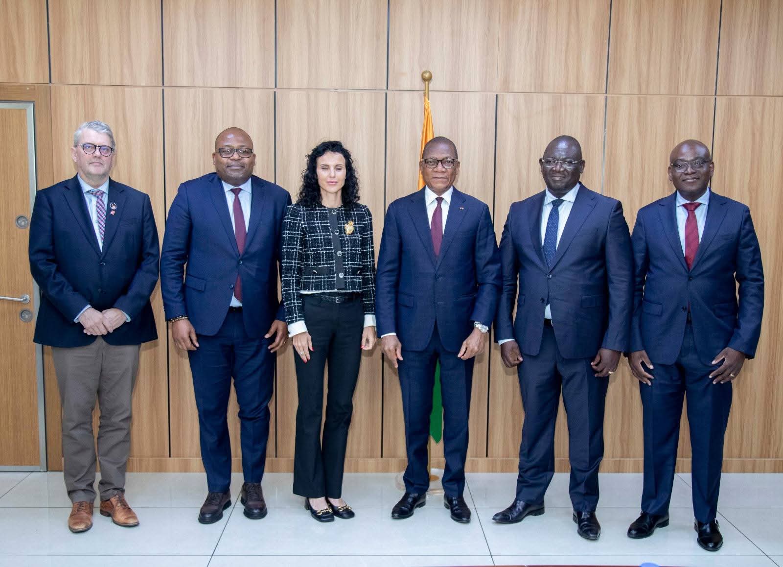 CÔTE D’IVOIRE-FILIÈRE RIZ ET SÉCURITÉ ALIMENTAIRE : LE MINISTRE BRUNO KONÉ REÇOIT DES INVESTISSEURS D’ABU DHABI