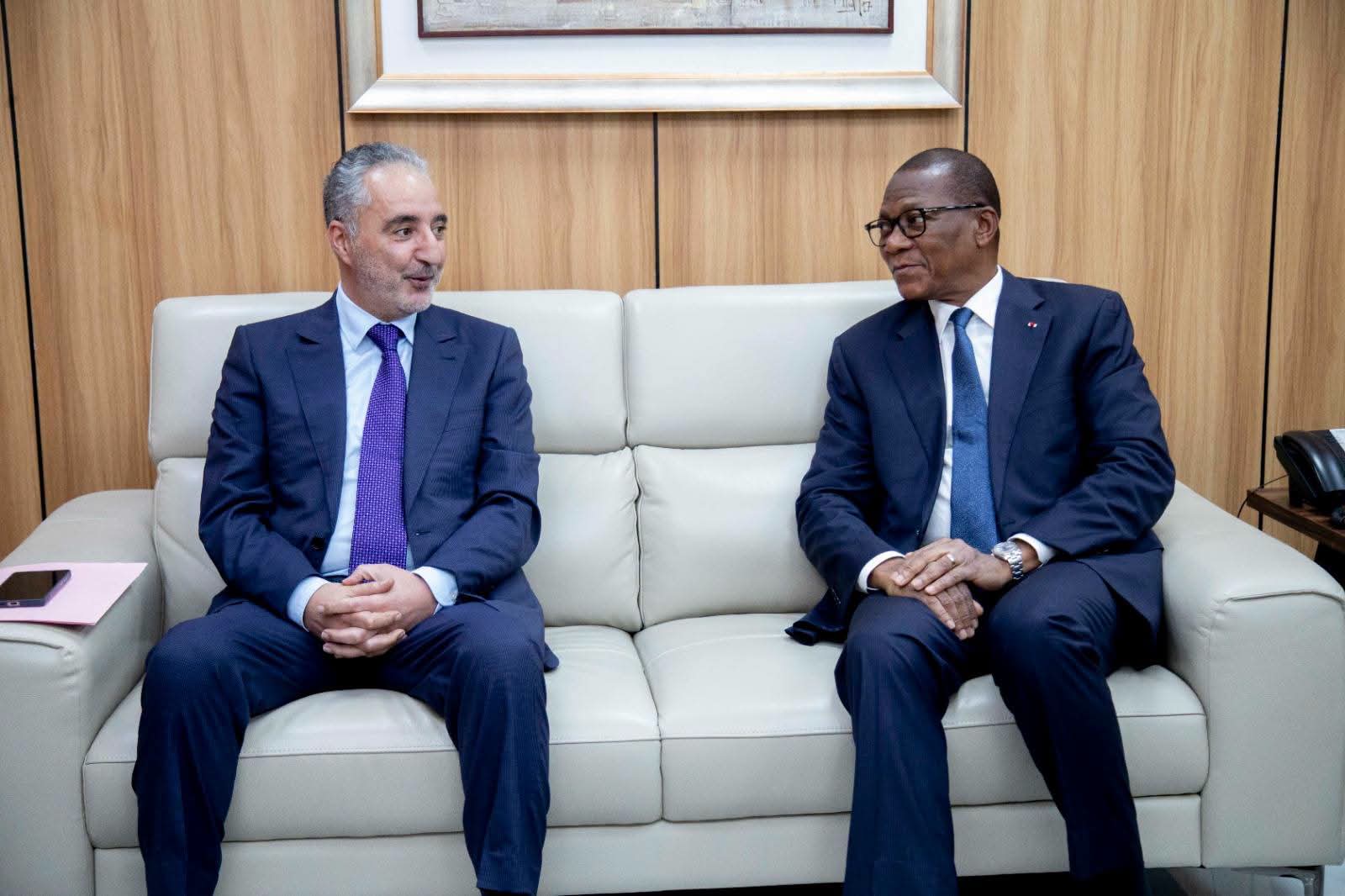 Le Ministre Bruno Nabagné Koné s’entretient avec les opérateurs de la filière palmier à huile