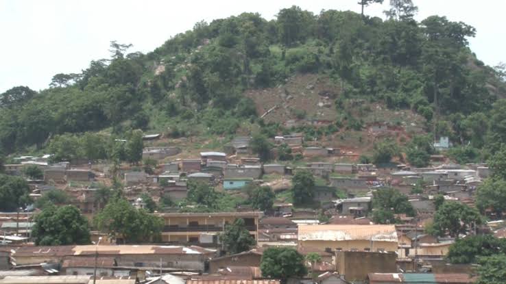 Alerte à Man : l’occupation anarchique des montagnes met la population en péril